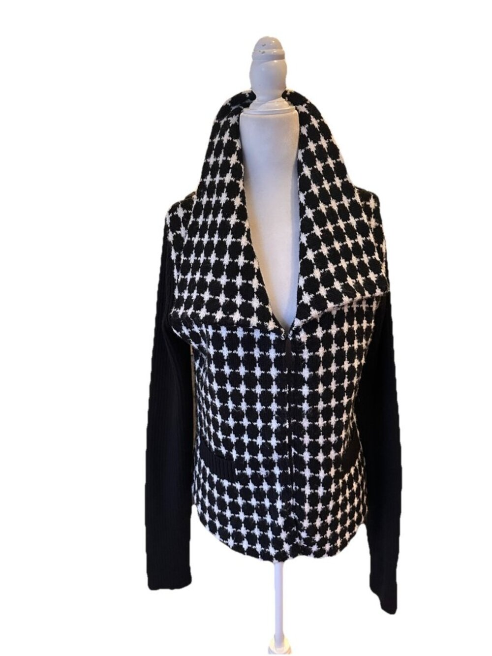White House Black Market Cardigan Black White Houndstooth Large Wool Blend